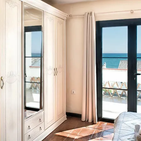 Dona Lola Beach House Vakantiehuis